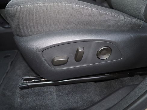 Used 2025 GMC Acadia Elevation image 26