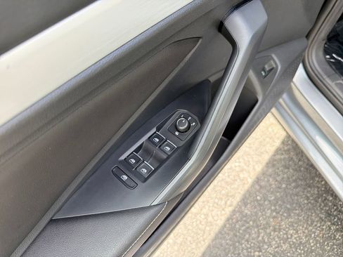 Used 2025 Volkswagen Jetta Sport FWD image 14