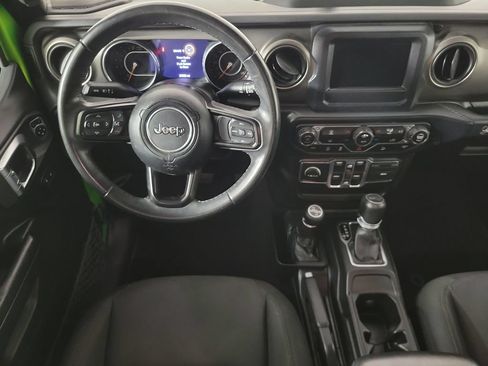Used 2019 Jeep Wrangler Unlimited Sport S AWD/4WD image 11