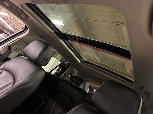 Used 2020 Buick Envision Premium w/ LPO, Road Trip Package image 15