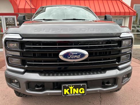 Used 2025 Ford F350 Platinum w/ Tremor Off-Road Package AWD/4WD image 3
