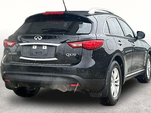 Used 2017 INFINITI QX70 2WD w/ Premium Package image 2