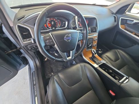 Used 2017 Volvo XC60 T6 Inscription w/ Preferred Option Package image 10