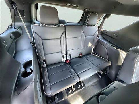 New 2026 GMC Yukon Elevation image 28