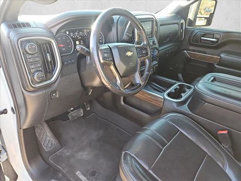 Used 2020 Chevrolet Silverado 2500 High Country w/ Z71 Off-Road Package image 10