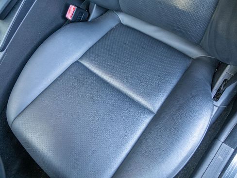 Used 2009 Mercedes-Benz C 300 Sedan image 32