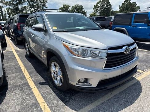 Used 2014 Toyota Highlander Limited Platinum AWD/4WD image 6