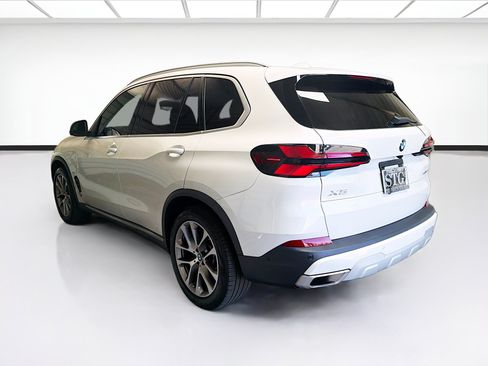 Used 2024 BMW X5 sDrive40i w/ Premium Package RWD image 6