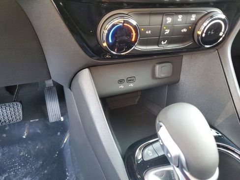 New 2026 Buick Encore GX Sport Touring image 22