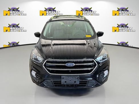 Used 2018 Ford Escape SE w/ SE SYNC Package AWD/4WD image 2