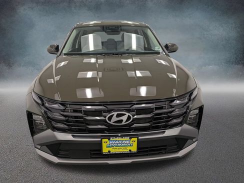 Certified 2025 Hyundai Tucson SE AWD/4WD image 2