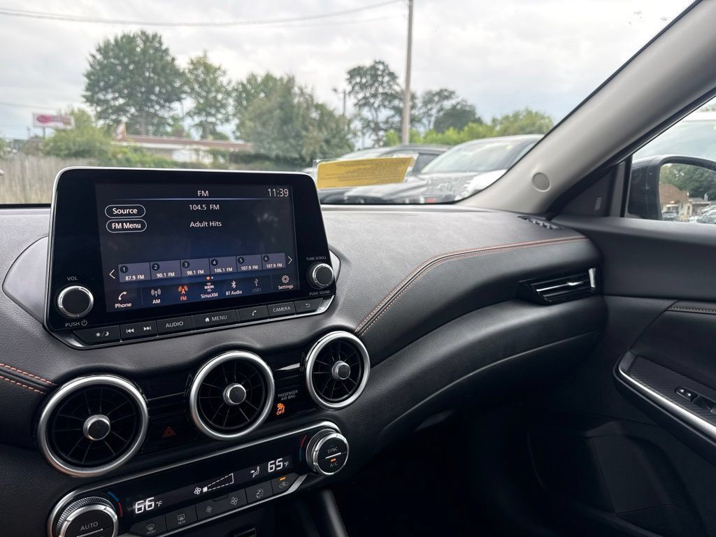 Used 2020 Nissan Sentra SR w/ Electronics Package FWD image 10