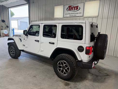 Used 2026 Jeep Wrangler Unlimited Rubicon w/ Safety Group AWD/4WD image 13
