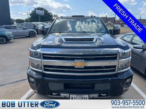 Used 2018 Chevrolet Silverado 2500 High Country w/ Duramax Plus Package AWD/4WD image 1