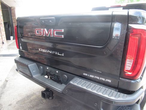 Used 2020 GMC Sierra 2500 Denali AWD/4WD image 15