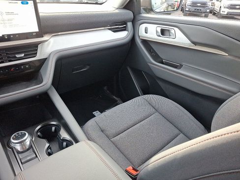 New 2026 Ford Explorer Active image 11