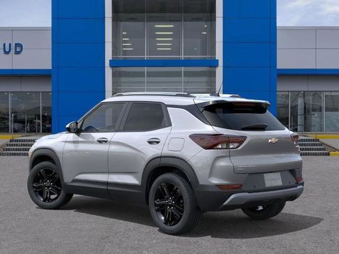 New 2026 Chevrolet TrailBlazer LT w/ Convenience Package AWD/4WD image 3