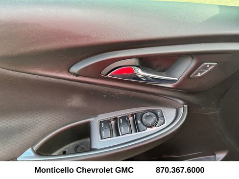 Used 2022 Chevrolet Malibu LT image 10