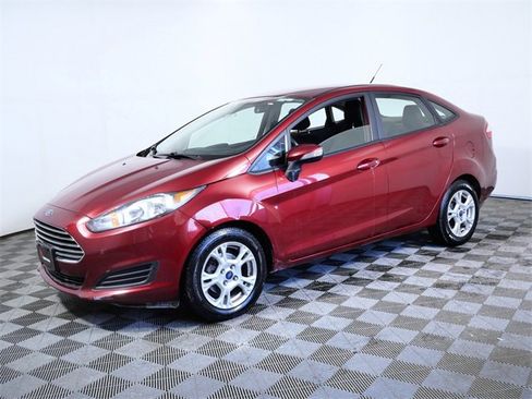 Used 2016 Ford Fiesta SE image 5