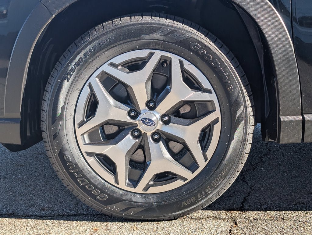 Used 2024 Subaru Forester Premium AWD/4WD image 31