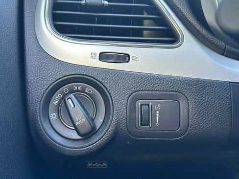 Used 2019 Dodge Journey GT w/ Nav & Sun Group AWD/4WD image 14