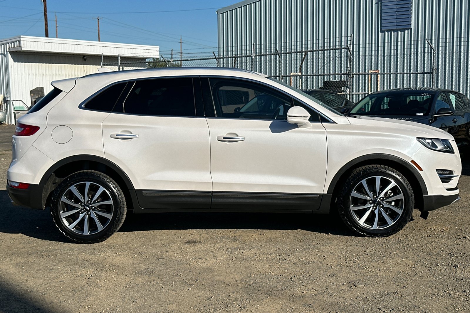 Used 2019 Lincoln MKC Reserve FWD image 3