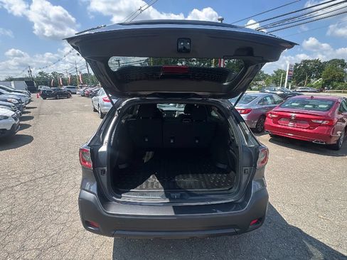 Used 2023 Subaru Outback Premium AWD/4WD image 17