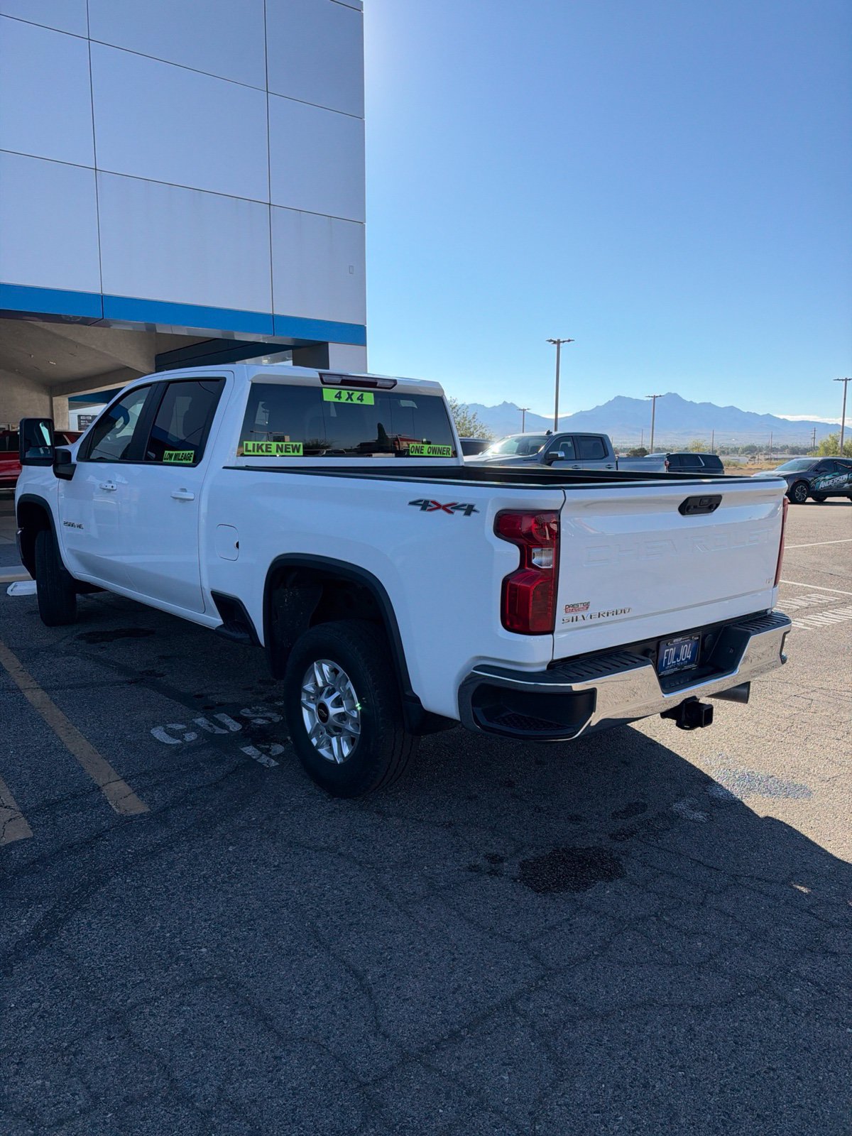 Used 2024 Chevrolet Silverado 2500 LT AWD/4WD image 5