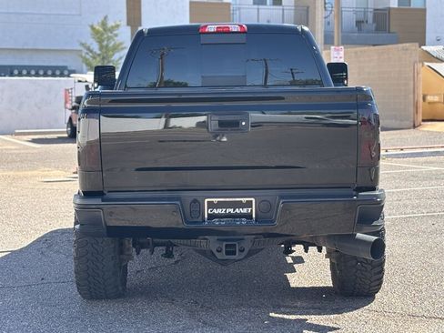 Used 2017 GMC Sierra 2500 Denali w/ Duramax Plus Package AWD/4WD image 5
