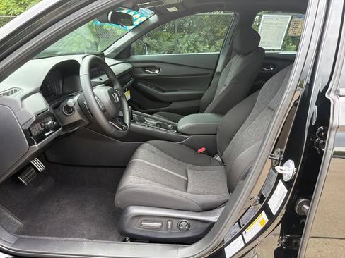 Certified 2025 Honda Accord Sport image 11