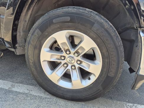 Used 2020 RAM 1500 Laramie AWD/4WD image 6