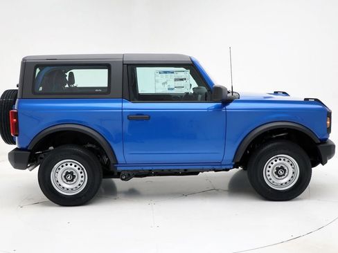 New 2025 Ford Bronco 2-Door image 2