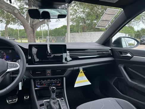New 2026 Volkswagen Jetta Sport FWD image 10