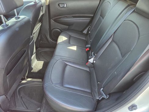 Used 2011 Nissan Rogue SV w/ SL Pkg image 10