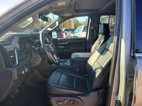 Used 2023 GMC Sierra 1500 Denali w/ Technology Package AWD/4WD image 11