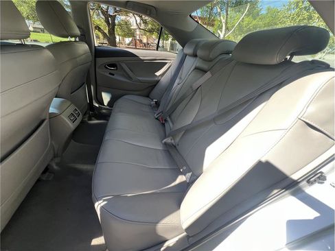 Used 2009 Toyota Camry Hybrid image 11