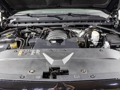 Used 2018 Chevrolet Silverado 1500 LT w/ LT Convenience Package image 38