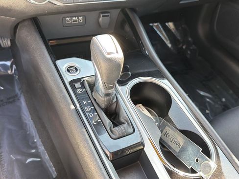 Used 2024 Nissan Altima 2.5 SV FWD image 26