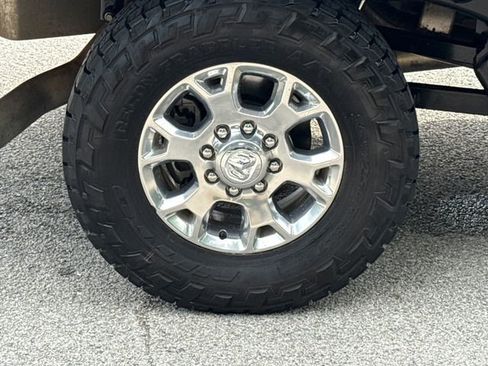Used 2023 RAM 2500 Laramie AWD/4WD image 10