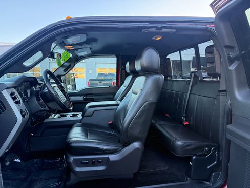 Used 2014 Ford F350 Lariat image 28