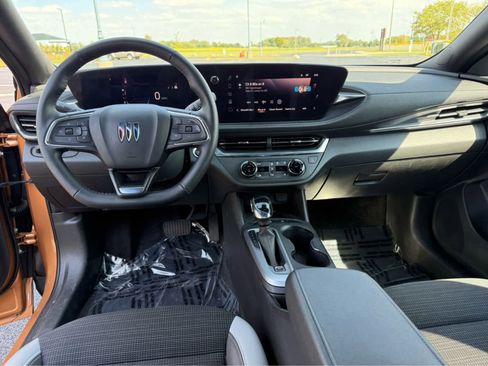 Certified 2024 Buick Envista Preferred w/ Convenience I Package FWD image 13