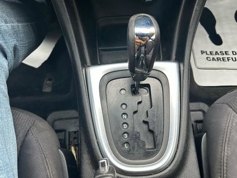 Used 2013 Chrysler 200 LX FWD image 24