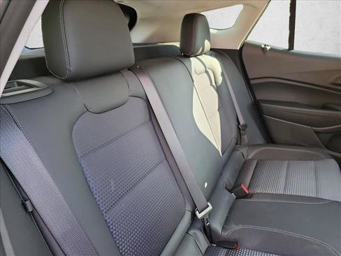Used 2024 Chevrolet Trax LT w/ Driver Confidence Package FWD image 13