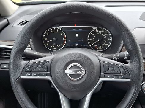 Used 2023 Nissan Altima 2.5 SV AWD/4WD image 18