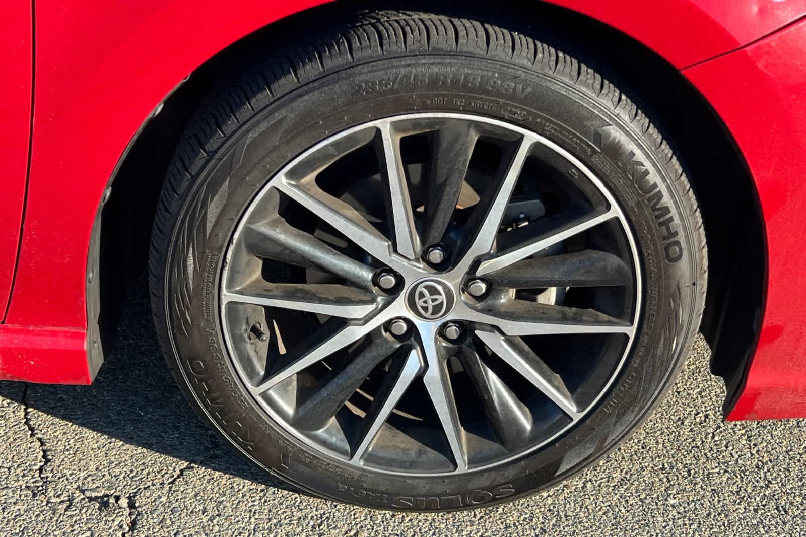 Used 2021 Toyota Camry SE FWD image 18
