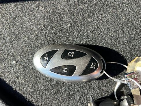 Used 2025 Hyundai Santa Fe SEL image 30