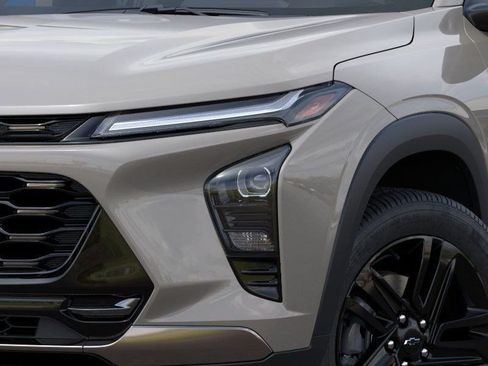 New 2026 Chevrolet Trax ACTIV w/ Sunroof Package FWD image 10