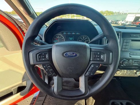 Used 2015 Ford F150 XLT AWD/4WD image 8