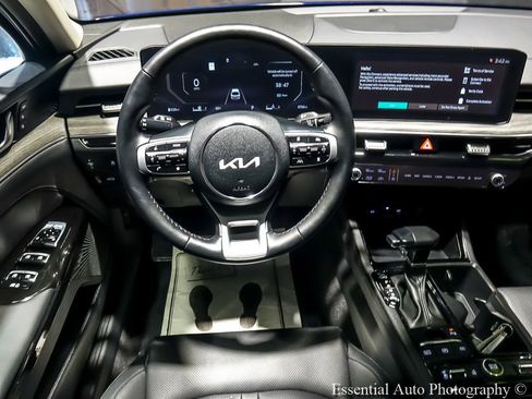 Used 2025 Kia K5 EX FWD image 17
