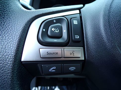 Used 2018 Subaru Forester 2.5i AWD/4WD image 20